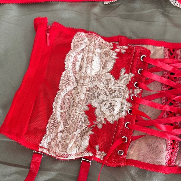 Victoria's Secret Red and Cream Lace Bra and Garter Set - Picture 5 of 6